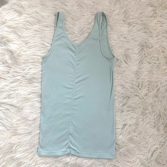 Old Navy Mint Green Tank Top - Picture 2 of 7